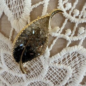 Chic Gold and Black Crystal Leaf Brooch